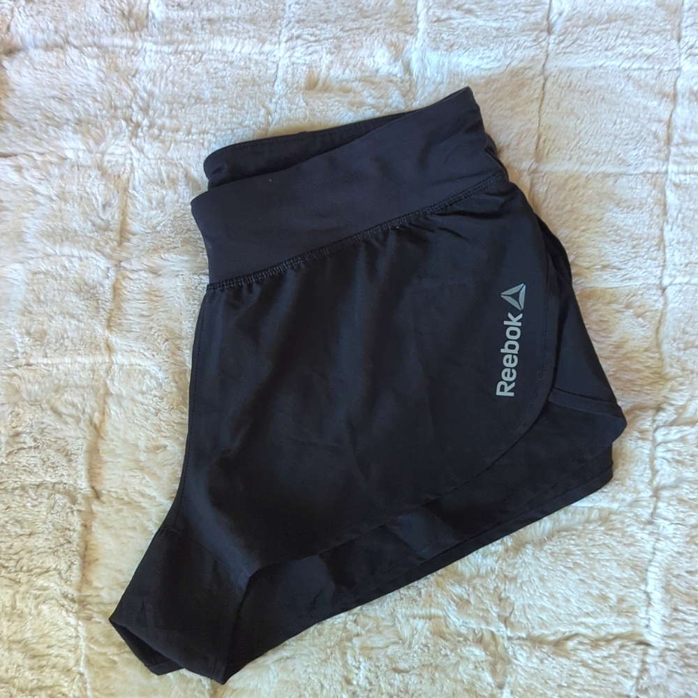 Reebok running short size Medium